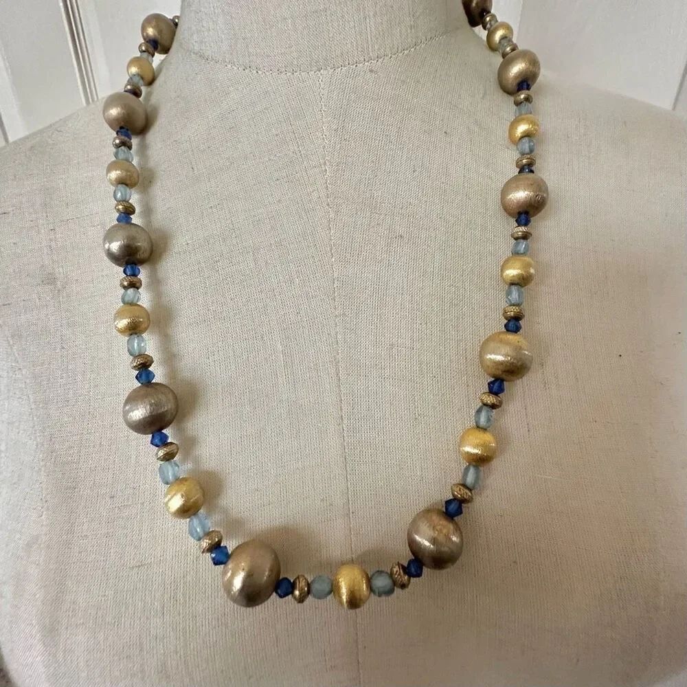Gold tone and blue vintage beaded necklace